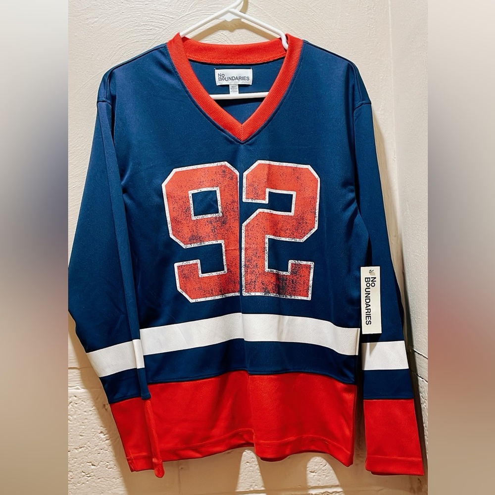 NWT size XS/ No Boundaries Hockey Jersey Style Shirt with Long Sleeves